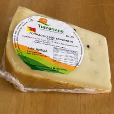 [05TUM-PECP-0400] FROMAGE DEMI VIEUX AU POIVRE par portion 400GR (prix au kg, à peser)